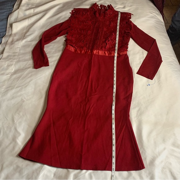 Red dress midi with sheer top - Picture 7 of 9